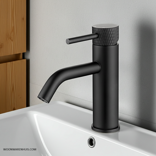 Wastafelmengkraan Wiesbaden Ribbd laag met coldstart in mat zwart