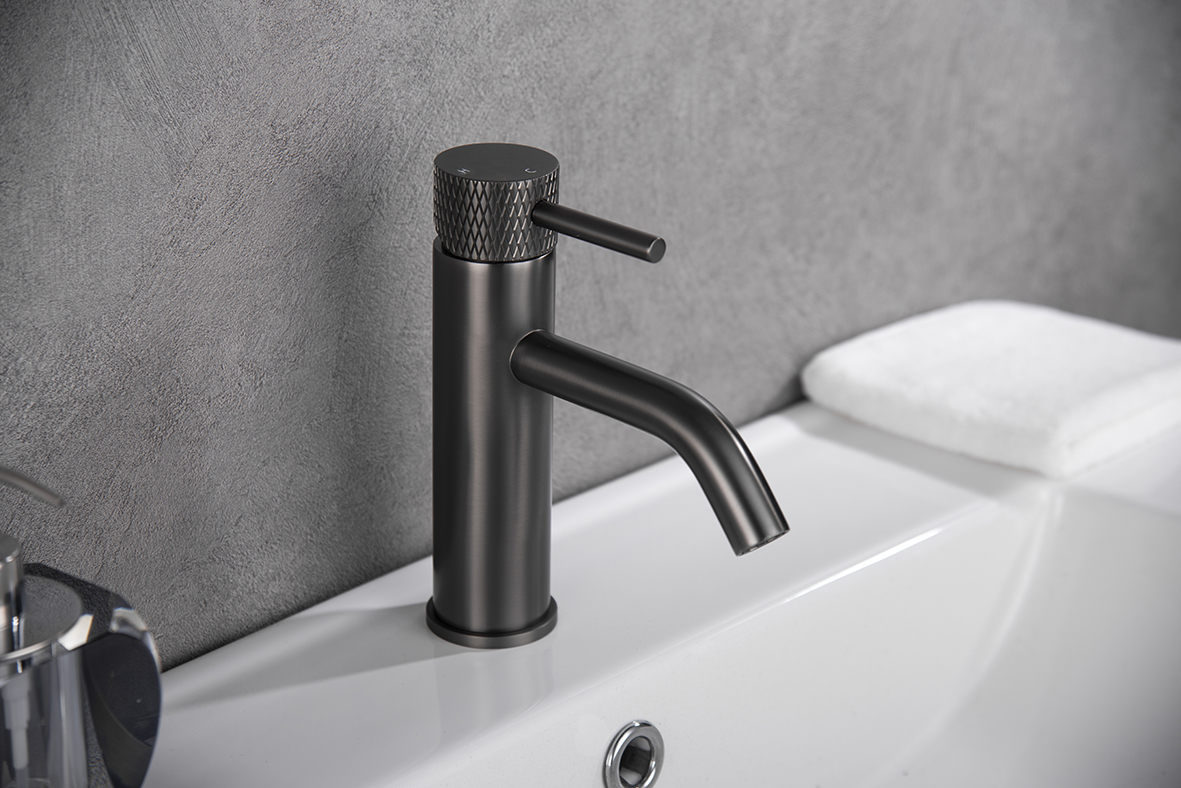 Wastafelmengkraan Wiesbaden Ribbd laag met coldstart in gunmetal