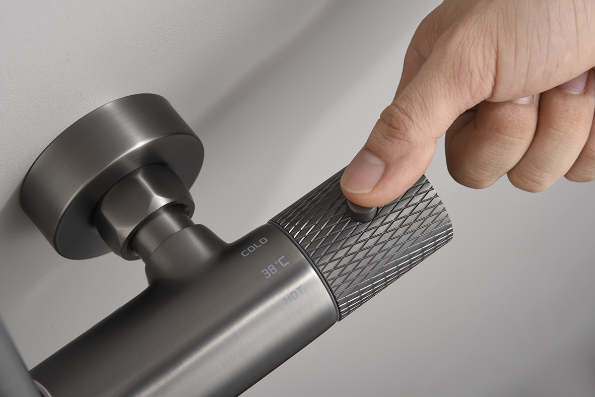 Thermostatische opbouw regendoucheset Wiesbaden Ribbd gunmetal - foto #8