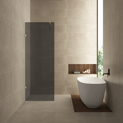 Inloopdouche Wiesbaden Less 90x200cm met geborsteld messing beslag en 8mm rookglas